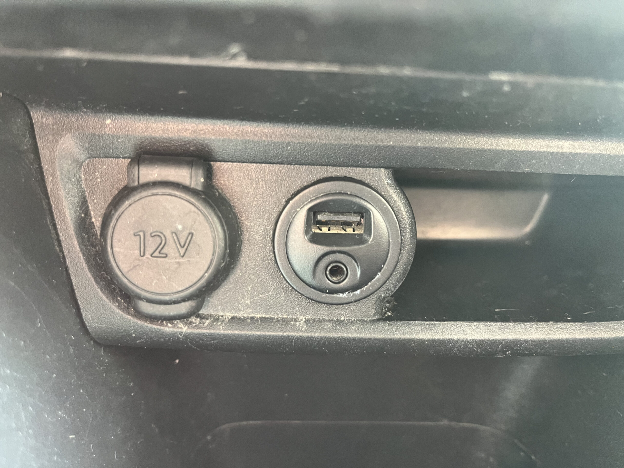 PEUGEOT 2008 E-HDI 92 CV STOP&START ACTIVE - immagine 17