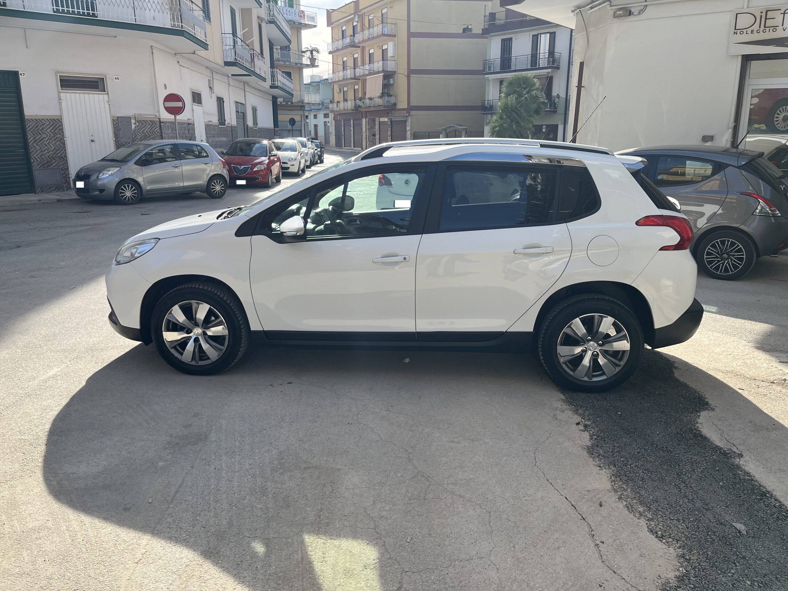 PEUGEOT 2008 E-HDI 92 CV STOP&START ACTIVE - immagine 5