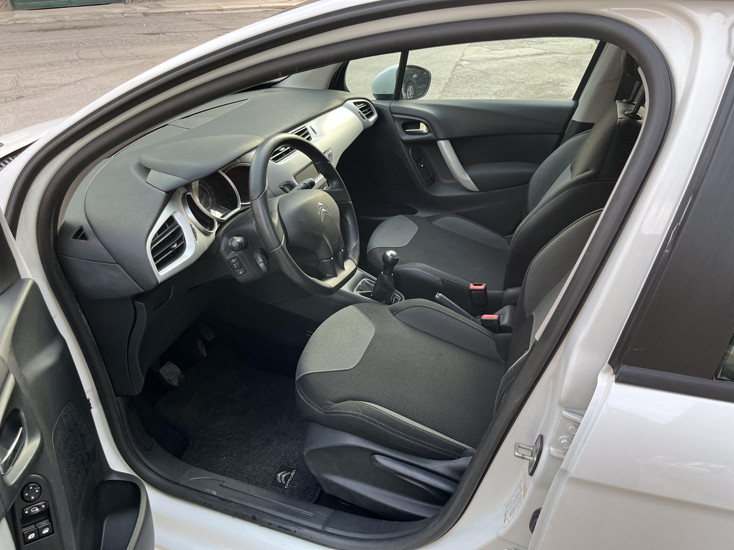 CITROEN C3 1.1 SEDUCTION LIMITED - immagine 9